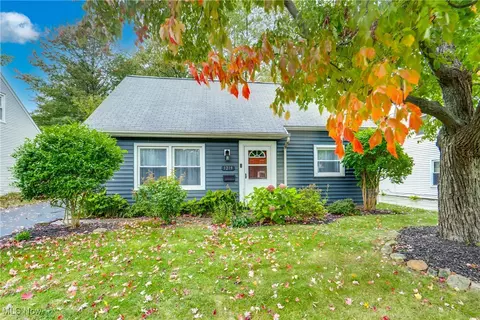 1219 Curtis Ave, Cuyahoga Falls, OH 44221