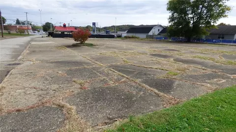 2710 Broadway Avenue Ext, Parkersburg, WV 26101