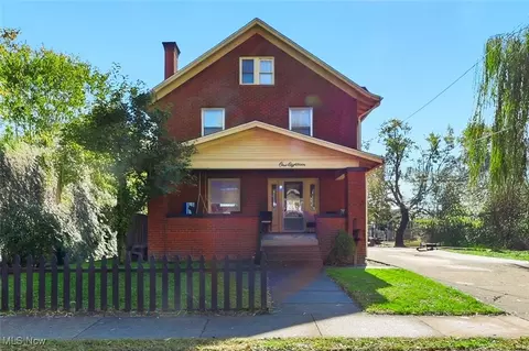 118 W 6th St, Dover, OH 44622