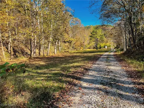 1323 Miller Hollow Rd, Leroy, WV 25252