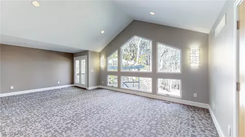 Living - 860 Killinger Rd, Clinton, OH 44216 photo 7 of 8