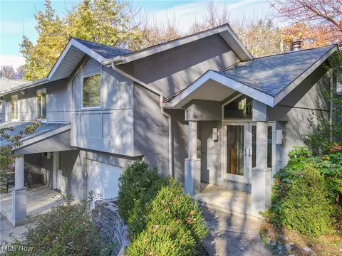Exterior - 860 Killinger Rd, Clinton, OH 44216 photo 1 of 10