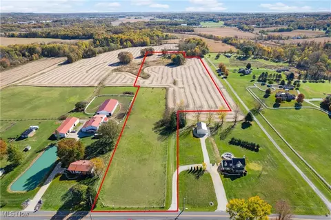 Blake Road, Wadsworth, OH 44281