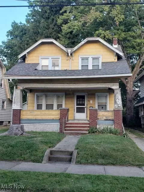 551 Oxford Ave, Akron, OH 44310