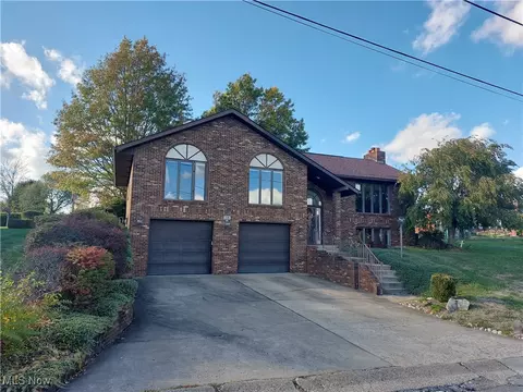 221 Rosemont Ave, Steubenville, OH 43952