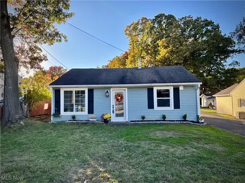 1144 Logan Ave, Mcdonald, OH 44437
