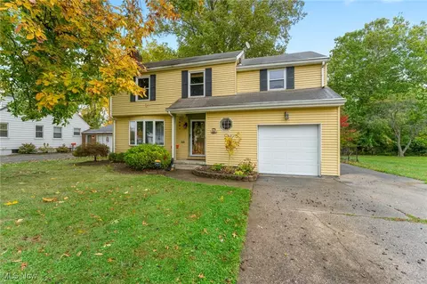 2827 S Schenley Ave, Youngstown, OH 44511