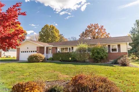 1990 Tricaso Dr, North Canton, OH 44720