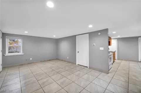 Living - 1552 E 254th St, Euclid, OH 44117 photo 2 of 5