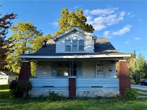 802 W Laclede Ave, Youngstown, OH 44511