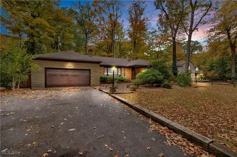 580 Parkside Blvd, Cleveland, OH 44143