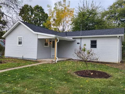 4 Chestnut St, Marshallville, OH 44645