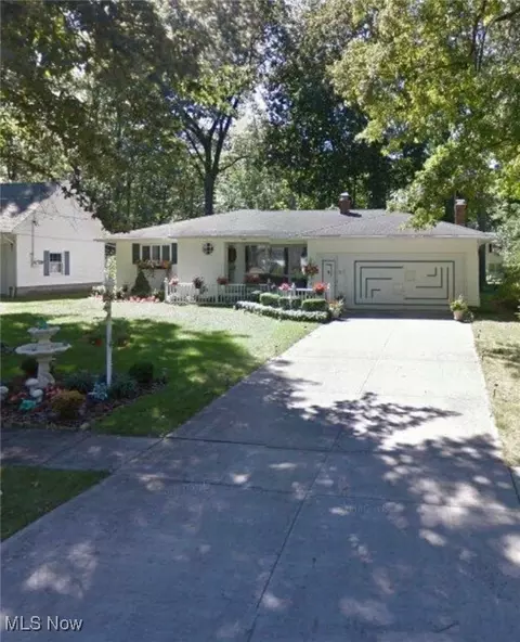 3834 Amherst Ave, Lorain, OH 44052