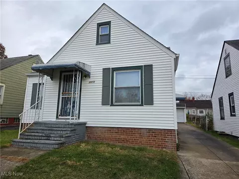 4473 Glenview Rd, Warrensville Heights, OH 44128