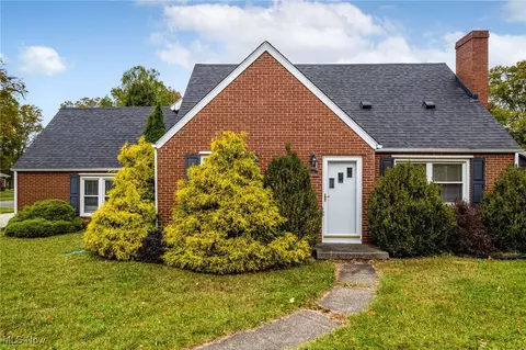 176 Akron Rd, Wadsworth, OH 44281
