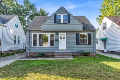 29034 Barjode Rd, Willowick, OH 44095
