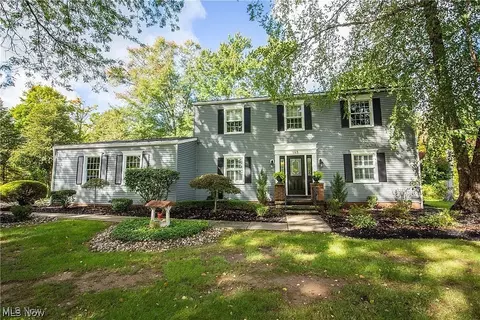 185 N Bissell Rd, Aurora, OH 44202