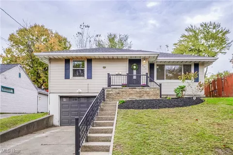 855 Cree Ave, Akron, OH 44305