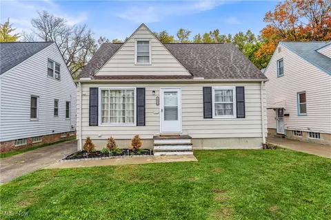 14417 Corridon Ave, Maple Heights, OH 44137