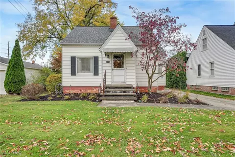 5079 Haverford Dr, Lyndhurst, OH 44124