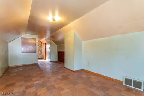 21050 Fuller Ave, Euclid, OH 44123 photo 20