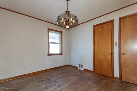 21050 Fuller Ave, Euclid, OH 44123 photo 12