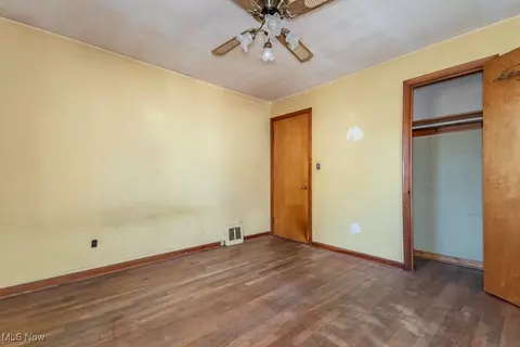 21050 Fuller Ave, Euclid, OH 44123 photo 15