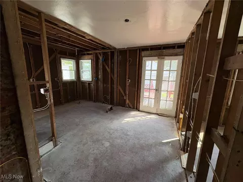 5251 Forest Ave, Maple Heights, OH 44137 photo 4