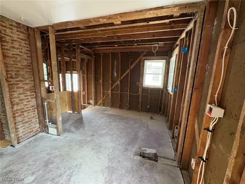 5251 Forest Ave, Maple Heights, OH 44137 photo 3