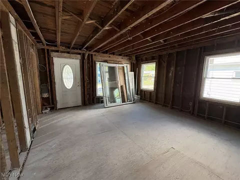 5251 Forest Ave, Maple Heights, OH 44137 photo 5