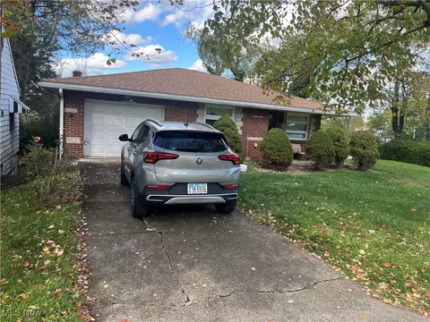 2815 Cleveland Ave, Steubenville, OH 43952