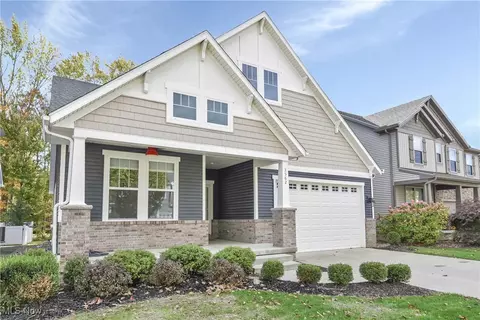 3562 Sandlewood Dr, Brunswick, OH 44212