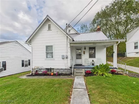 2705 New York Ave, Parkersburg, WV 26101