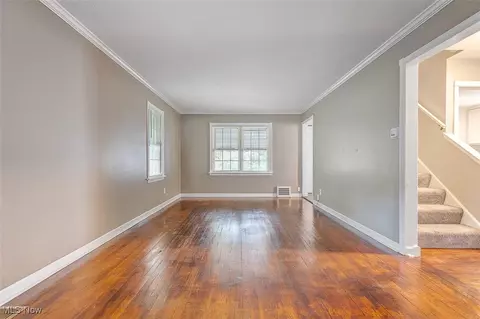 720 E 254th St, Euclid, OH 44132 photo 6
