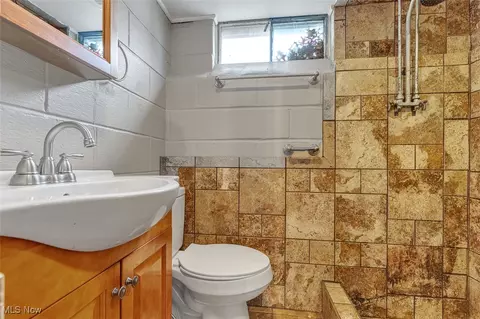 720 E 254th St, Euclid, OH 44132 photo 14