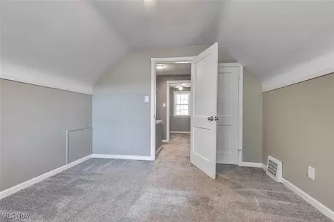 720 E 254th St, Euclid, OH 44132 photo 9