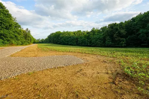 Township Rd 51, Somerset, OH 43783