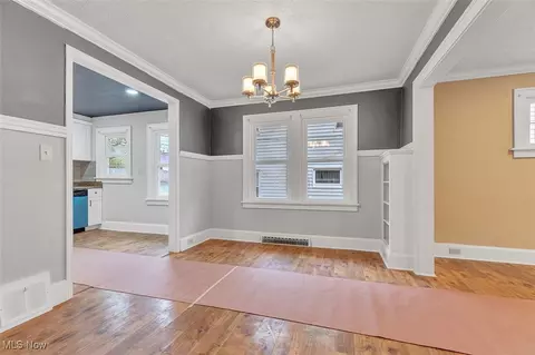 Entry Way - 1554 E 221st St, Euclid, OH 44117 photo 1 of 1