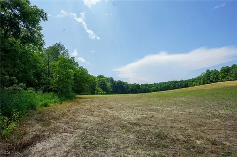 Township Rd 51, Somerset, OH 43783