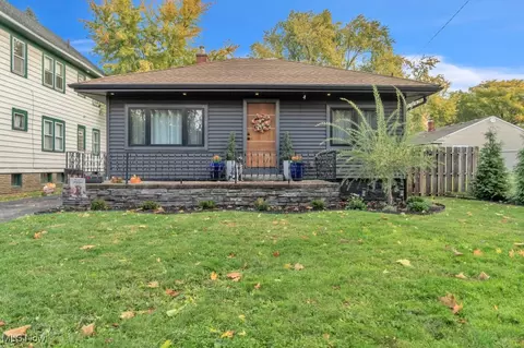 18904 Mitchell Ave, Rocky River, OH 44116