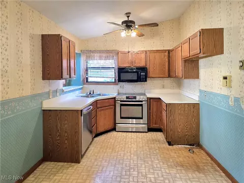 3924 Winger Dr, Lorain, OH 44053 photo 10
