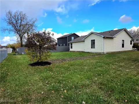 3924 Winger Dr, Lorain, OH 44053 photo 5