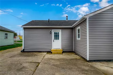 2109 Willowrow Ave, Canton, OH 44705 photo 32