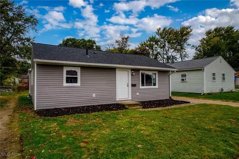 2109 Willowrow Ave, Canton, OH 44705 photo 42