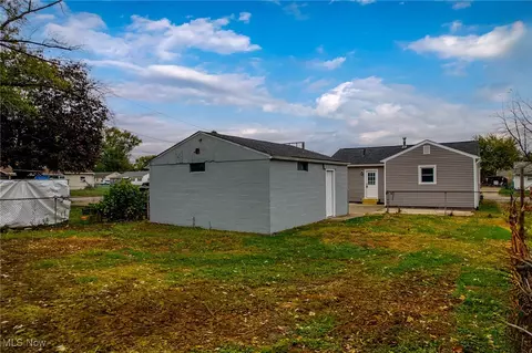 2109 Willowrow Ave, Canton, OH 44705 photo 38