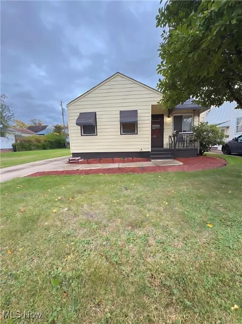 12322 Garland Ave, Garfield Heights, OH 44125