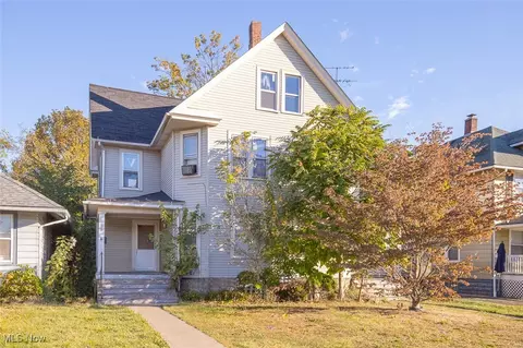 1929 E 31st St, Lorain, OH 44055