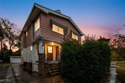 949 Rudyard Rd, Cleveland, OH 44110