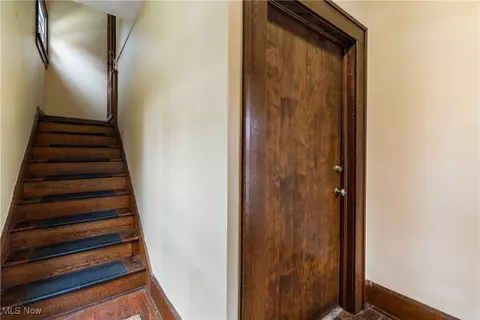 405 Broad St, Wadsworth, OH 44281 photo 17