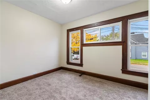 405 Broad St, Wadsworth, OH 44281 photo 13